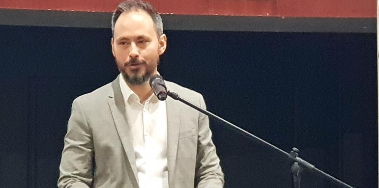 От форума на Стандарт: Американският университет помогна за бг еднорога